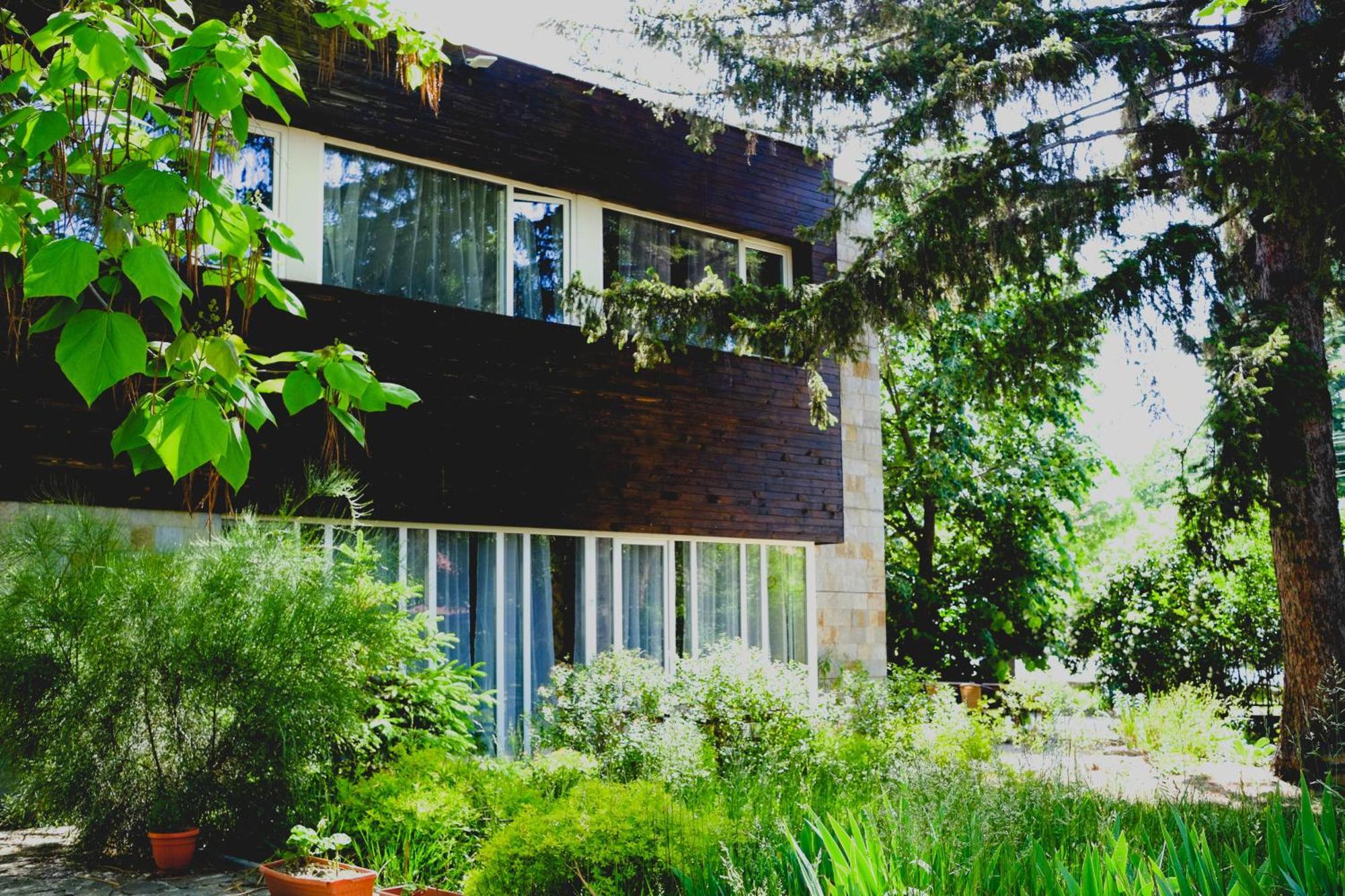 Villa "Forest Way" Pirdop Exterior foto